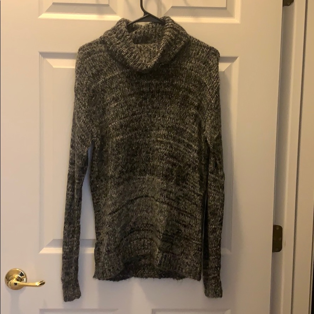 Turtleneck gray white black sweater